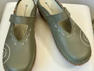 El Naturalista, clogs/slippers, str 41