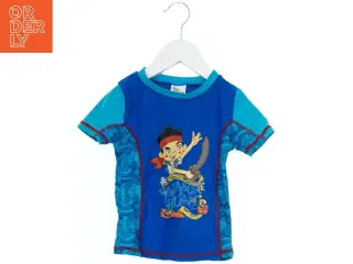 Børne UV-bluse med piratmotiv fra Disney (str. 104)