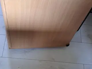 Tv bord i bøgefiner toppen 