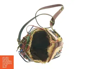 Flettet håndtaske i flerfarvet læder (str. 30 x 27 cm)