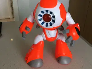 I -  QUE robot