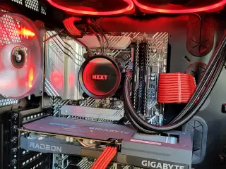 Gaming computer 
