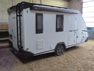 Knaus Sport & fun Black Selection 480