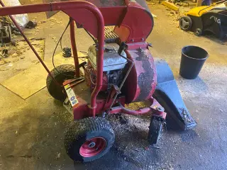 Løvsuger Med Honda motor