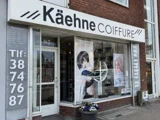 Butikslokale udlejes.