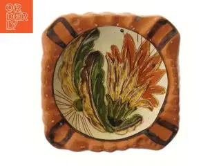 Knabstrup askebæger fra ca 1940 (str. 15x15 cm)