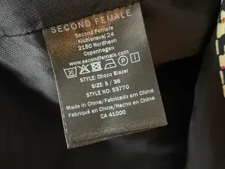 Second Female blazer