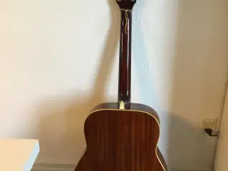 Fin gammel Otvin guitar sælges