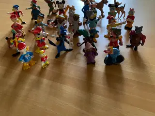 Disney figurer. Smølfer figurer