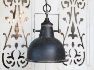 Ny Factory loftlampe fra chic antique 