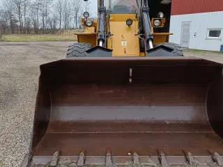 Volvo L 90 C Gummiged