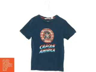 T-Shirt med Captain America fra H&M (str. 134 cm)