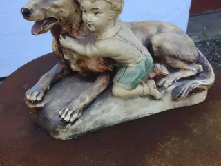 Figur Hund og Dreng. 