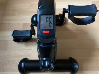 Pedaltræner / sofacykel