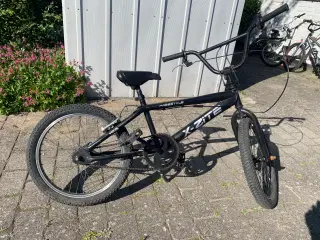 BMX cykel