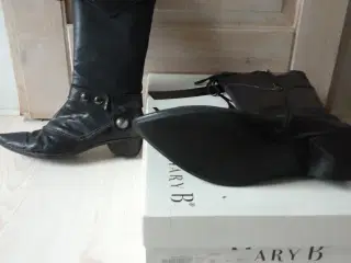 Lang støvle/ Mary B