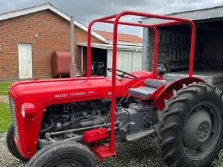 Massey Ferguson traktor 35