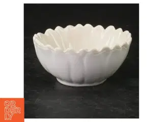 Hvide porcelænsskåle fra Søstrene Grene (str. Ø. 8 cm. 4 styk)