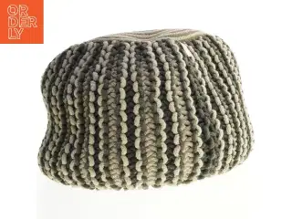 Rund strikket pude (str. 53 x 40 cm)