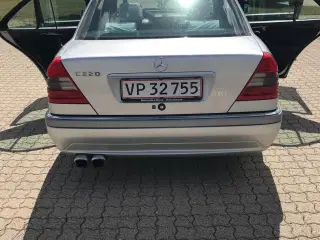 Mercedes c220 