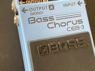 Choruspedal til bas