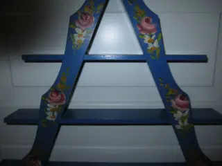 Skøn blå AMAGERHYLDE med blomster. Byd.