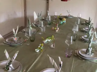 Ansager spisebord 