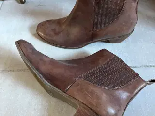 Høj kvalitet og tyk læder