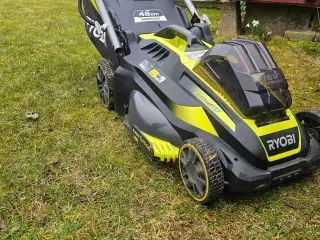 Ryobi plæneklipper 36v 2x batteri