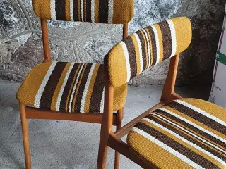 To stk egetræs stole