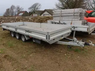 TRAILER, VARIANT