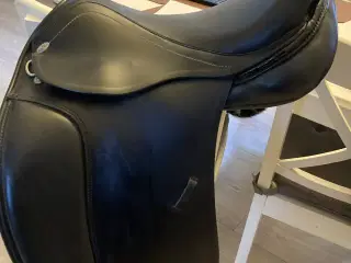 Kentaur pony dressursadel Ithaka Junior sælges