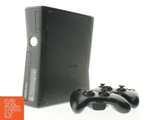 Xbox 360 med to controllere fra Microsoft (str. 26x27 cm)