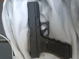 Airsoft Glock 17 gen 3 co2 metal version 