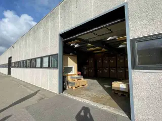 Regulært isoleret og opvarmet lager