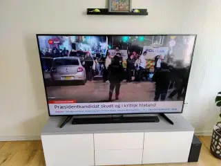 Samsung series 6, 65" smart tv med soundbar.