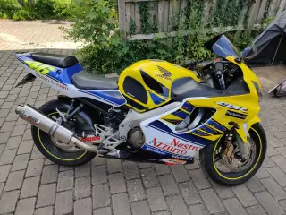 Honda CBR 600 F4i Sport Rossi Edition