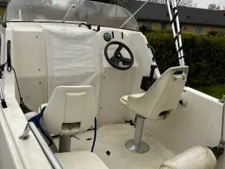 Uttern 4900 Kabinebåd inkl. bådtrailer
