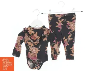 Blomsterprint bodystocking og leggings sæt fra Petit (str. 62)