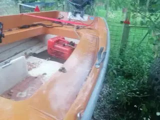 Båd med trailer