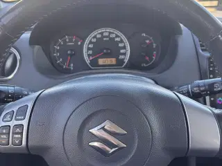 Billig bil med lav km. 