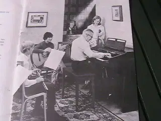 Bog: Let`s Play Yamaha Elecctione.