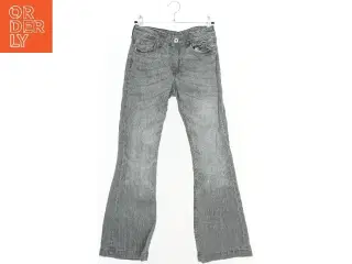Grå jeans med lommer fra H&M (str. 146)