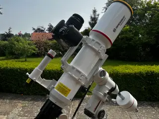 Refraktor teleskop 