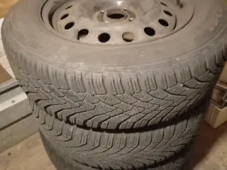 Fælge med dæk