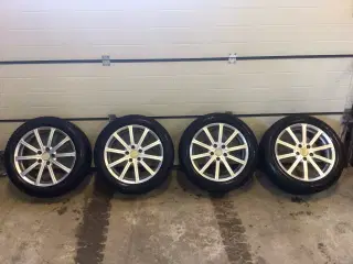 17” Alu med næsten nye vinterdæk 225/50r17.