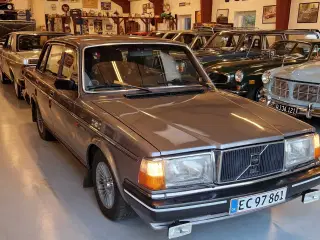 Volvo 240 GL - topudstyret 