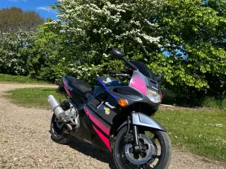 Honda CBR 600 F2