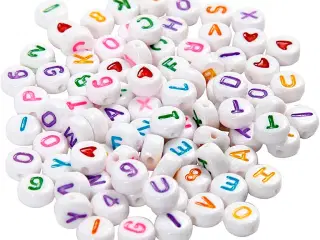 Bogstavperler, str. 7 mm, hulstr. 1,2 mm, hvid, 25g/ 1 pk.