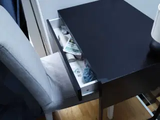 Lille skrivebord perfekt til børneværelset 
